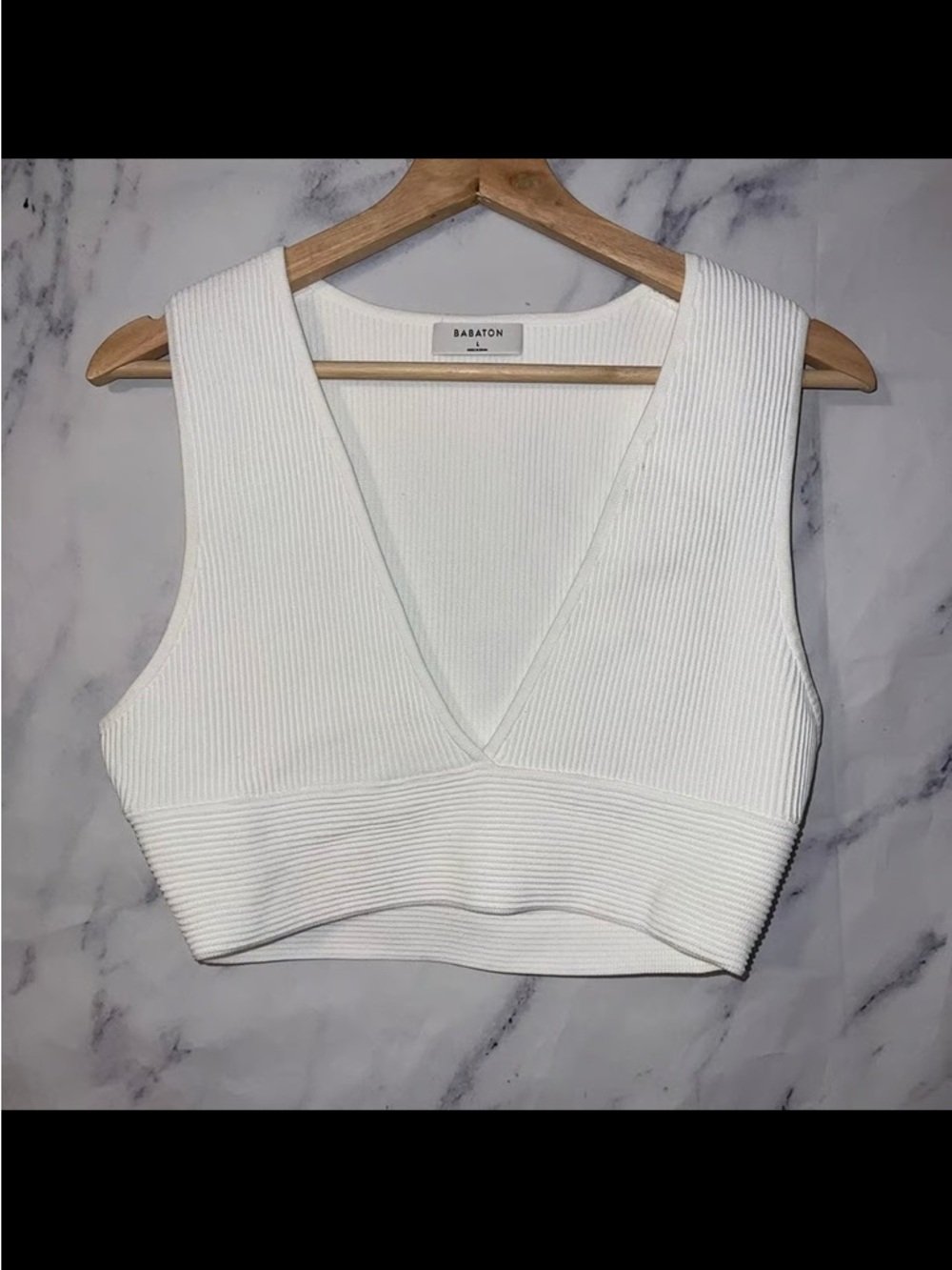 Babaton White Ribbed Deep V Crop Tank